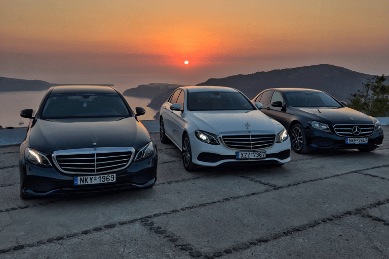 Santorini: From Reel to Real – Private Tour of Hidden Gems Santorin : visite privée en français – joyaux cachés