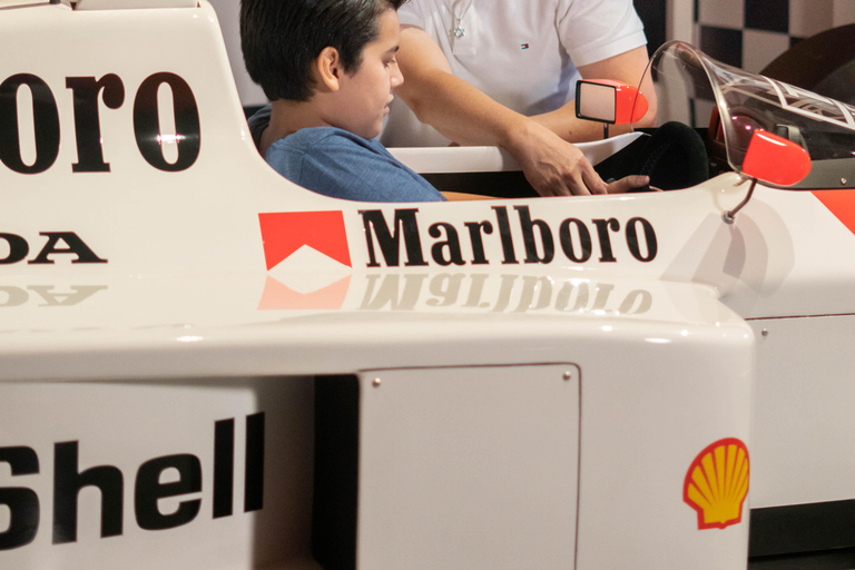 Check out the Water Show and Car Exhibition at Wonder Park in Foz do Iguaçu Water Show and Car Exhibition at Wonder Park in Foz do Iguaçu