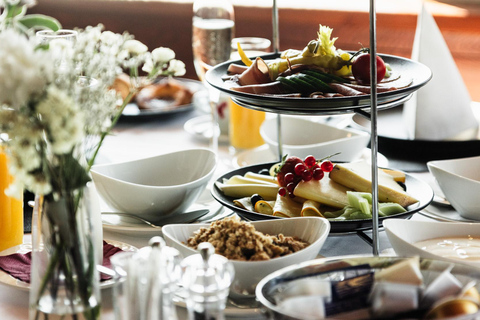 因斯布鲁克：普罗塞克早餐与全景视野