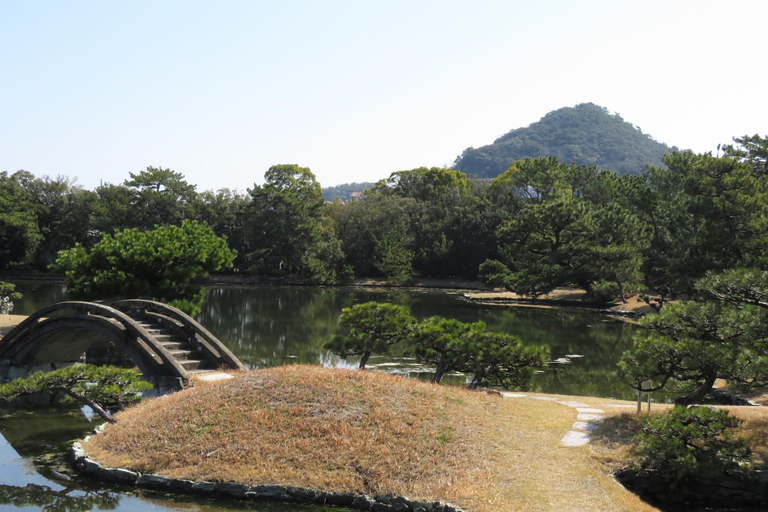 Wakayama: Bus Private Tour with Guide and Unlimited Ride