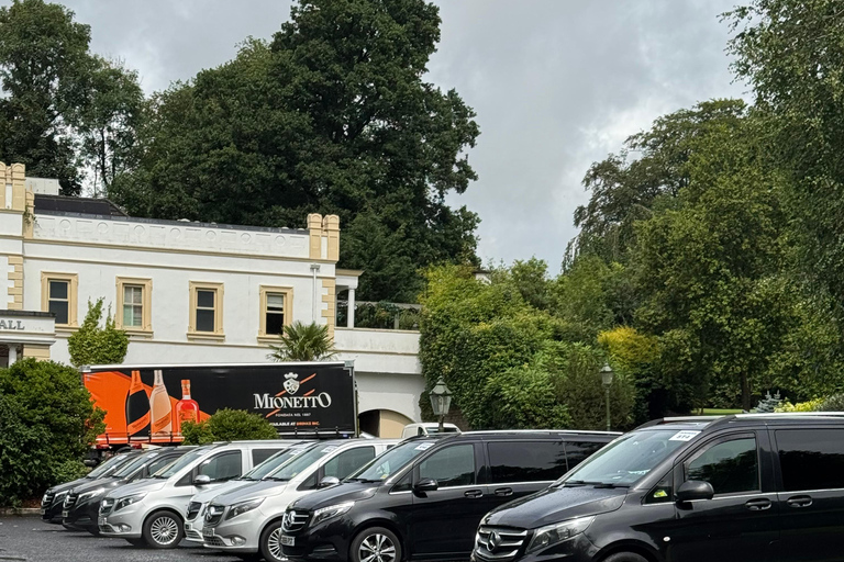 Belfast: Private Custom Tour with Driver and Guide