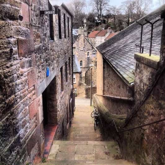 Edinburgh: Dean Village and Circus Lane Walking Tour