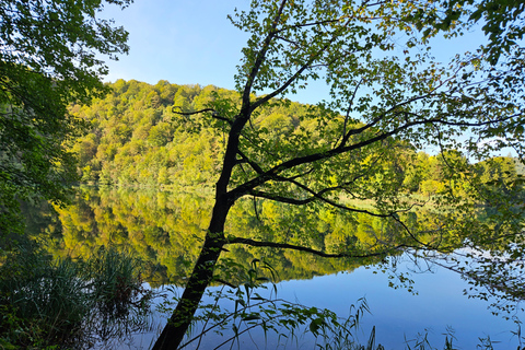 From Zagreb to Split: Private Tour with Plitvice Lakes Visit From Zagreb to Split: Private Tour with Plitvice Lakes Visit