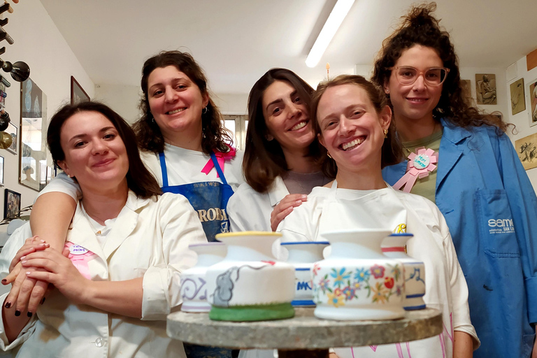 Mugello, Tuscany. Majolica decoration technique workshop. The majolica technique: a ceramic decoration wokshop.