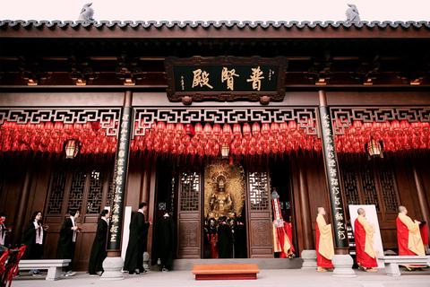 Shanghai: Jade Buddha Temple and Local Food Tour