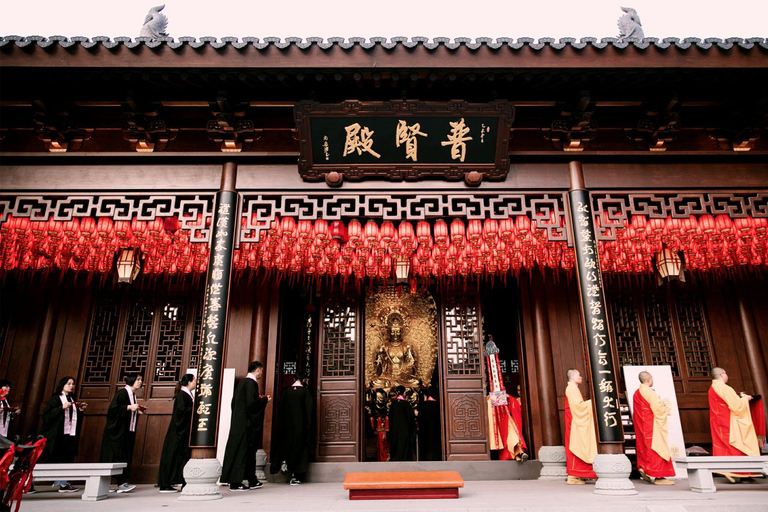 Shanghai: Jade Buddha Temple and Local Food Tour