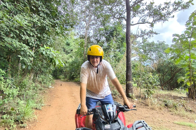 Chiang Mai: Pro Private Driver Service with Custom Itinerary