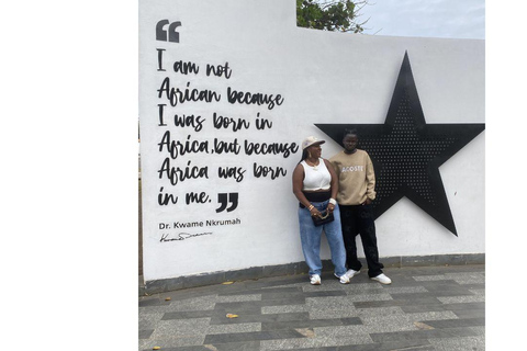 Accra: Private City Highlights Tour with Guide & Pickup