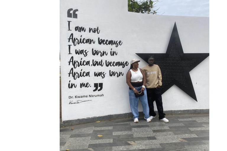 Accra: Private City Highlights Tour with Guide & Pickup