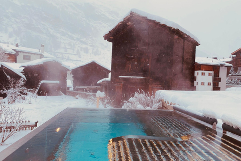 Zermatt: Private Outdoor Hot Tub Private hot tub