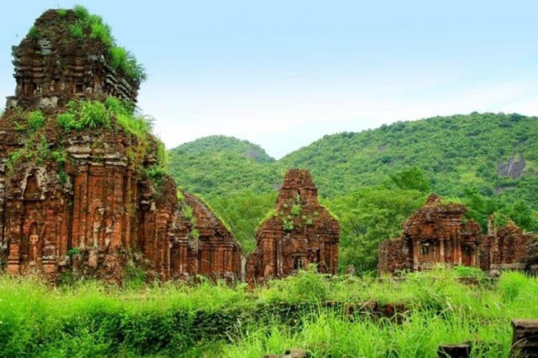 My Son Sanctuary Morning Tour w Thu Bon River Cruise & Lunch