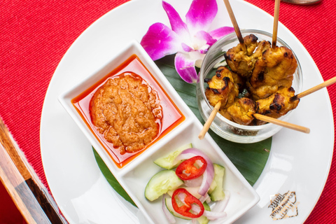 Bangkok : visite en bus à impériale avec repas Michelin et 20 sites emblématiquesMenu halal (déjeuner, dîner, soirée)