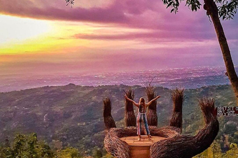 Jomblang Cave & Timang Beach Jeep and Gondola Tour