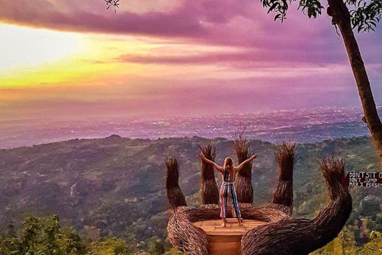 Jomblang Cave & Timang Beach Jeep and Gondola Tour