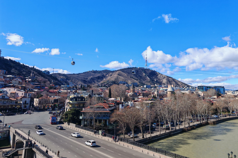 Tbilisi: Private Ride to Yerevan with Wine Tasting