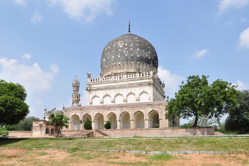 6 hours Golconda Fort Qutub Shahi Tombs Tour With Transfer GetYourGuide 6-hours-golconda-fort-qutub-shahi-tombs-tour-with-transfer-getyourguide