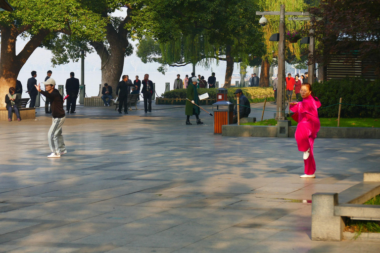 Hangzhou: West Lake Tai Chi & Kung Fu Class