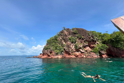 Krabi: Odisseia pelas ilhas Hong e Paraíso em lancha rápidaPasseio turístico