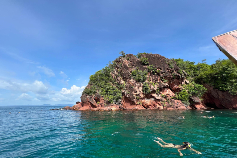 Krabi: Odisea por las islas Hong y Paraíso en lancha rápidaTour turístico con kayak