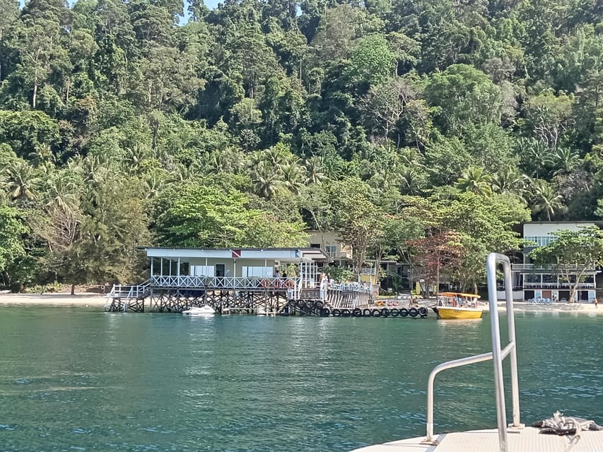 Kota Kinabalu: Ferry Tickets to Rainbow Island with Lunch | GetYourGuide