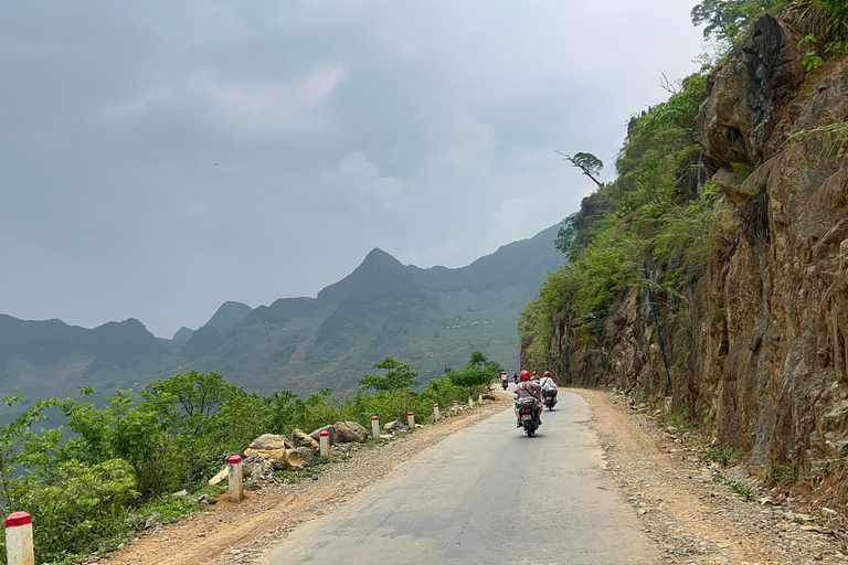 Au départ de Hanoi : 4 jours de visite en voiture de la boucle de Ha Giang, plus un montage vidéo