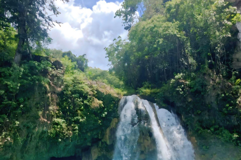 Cascadas del sur de Cebú: Mantayupan, Kawasan, Inambakan y AguinidCataratas del Sur de Cebú: Mantayupan, Kawasan, Inambakan y Aguinid