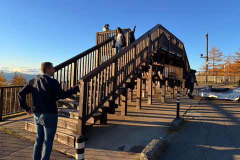 Tokyo: Mt Fuji A Journey Through Nature, History & Culture Tokyo: Mt Fuji A Journey Through Nature, History, & Culture