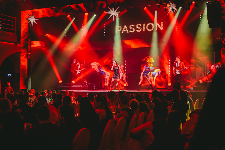 Leipzig: PASSION dinner show with live entertainment and a 4-course meal Leipzig: PASSION Dinner Show with Live Entertainment and 4-Course Meal