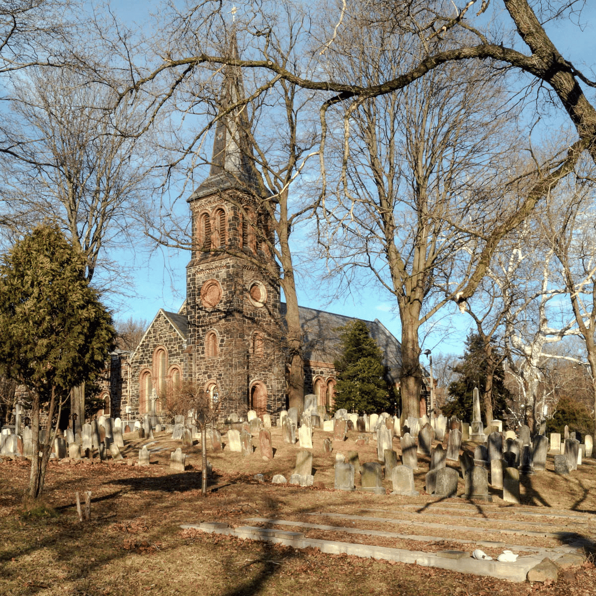 https://cdn.getyourguide.com/img/travel_guide/21fef60bcb59dfc5574161b8f80eb56d.webp/original.jpg