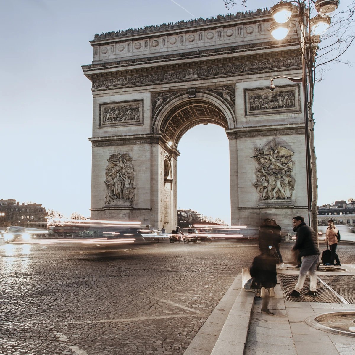 Visiting the Arc De Triomphe in Paris - Paris Perfect