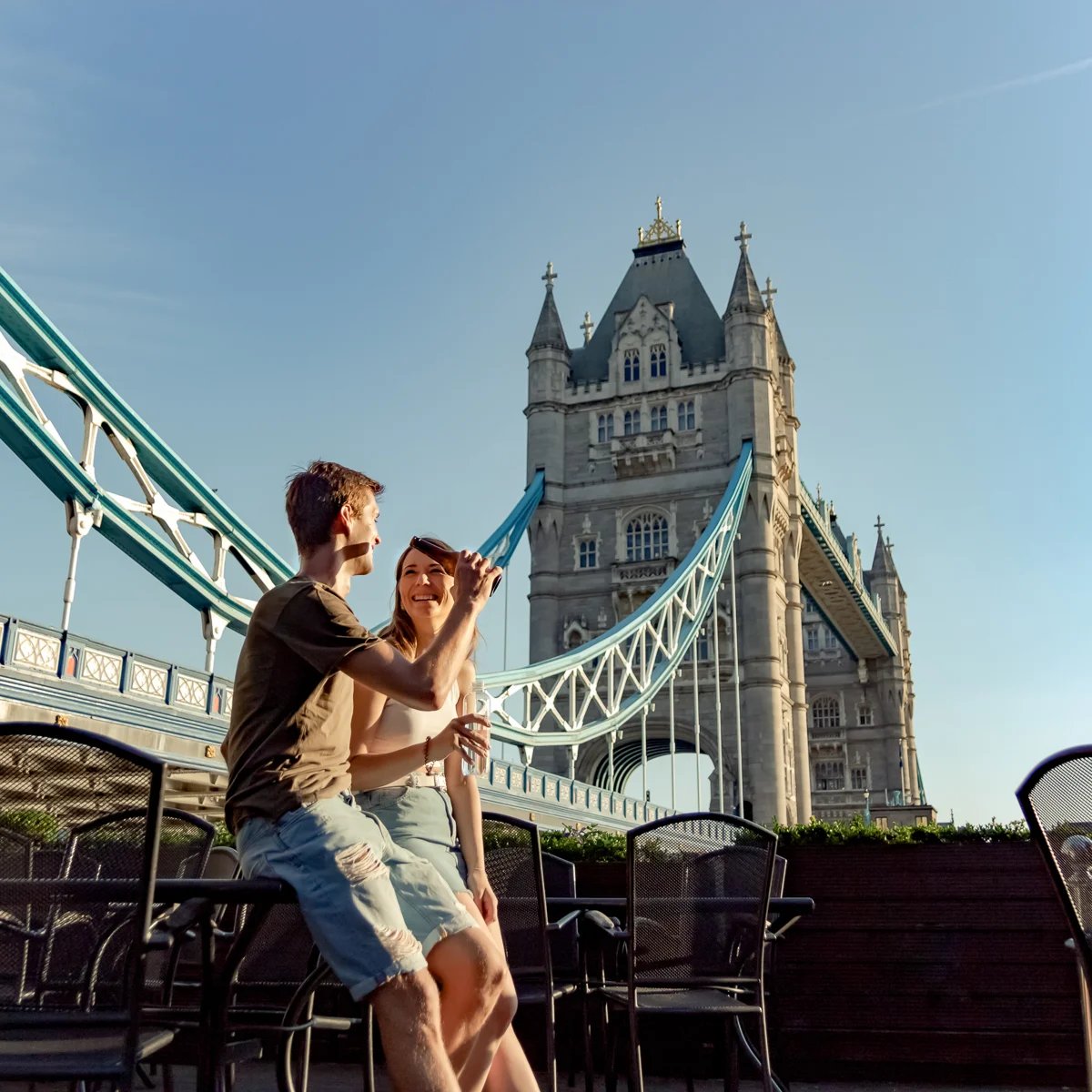 https://cdn.getyourguide.com/img/travel_guide/416c4d082db2dc411257ad34949b569a.webp/original.jpg