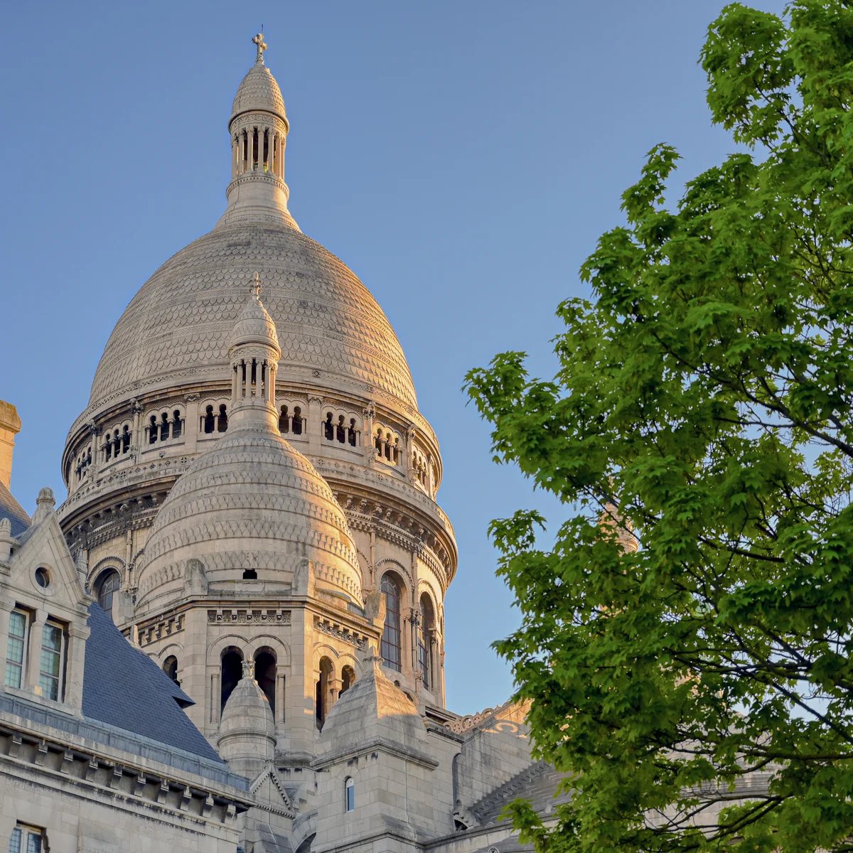 https://cdn.getyourguide.com/img/travel_guide/7be9d57395d8ea9bf22c2ca8bac9085d.webp/original.jpg