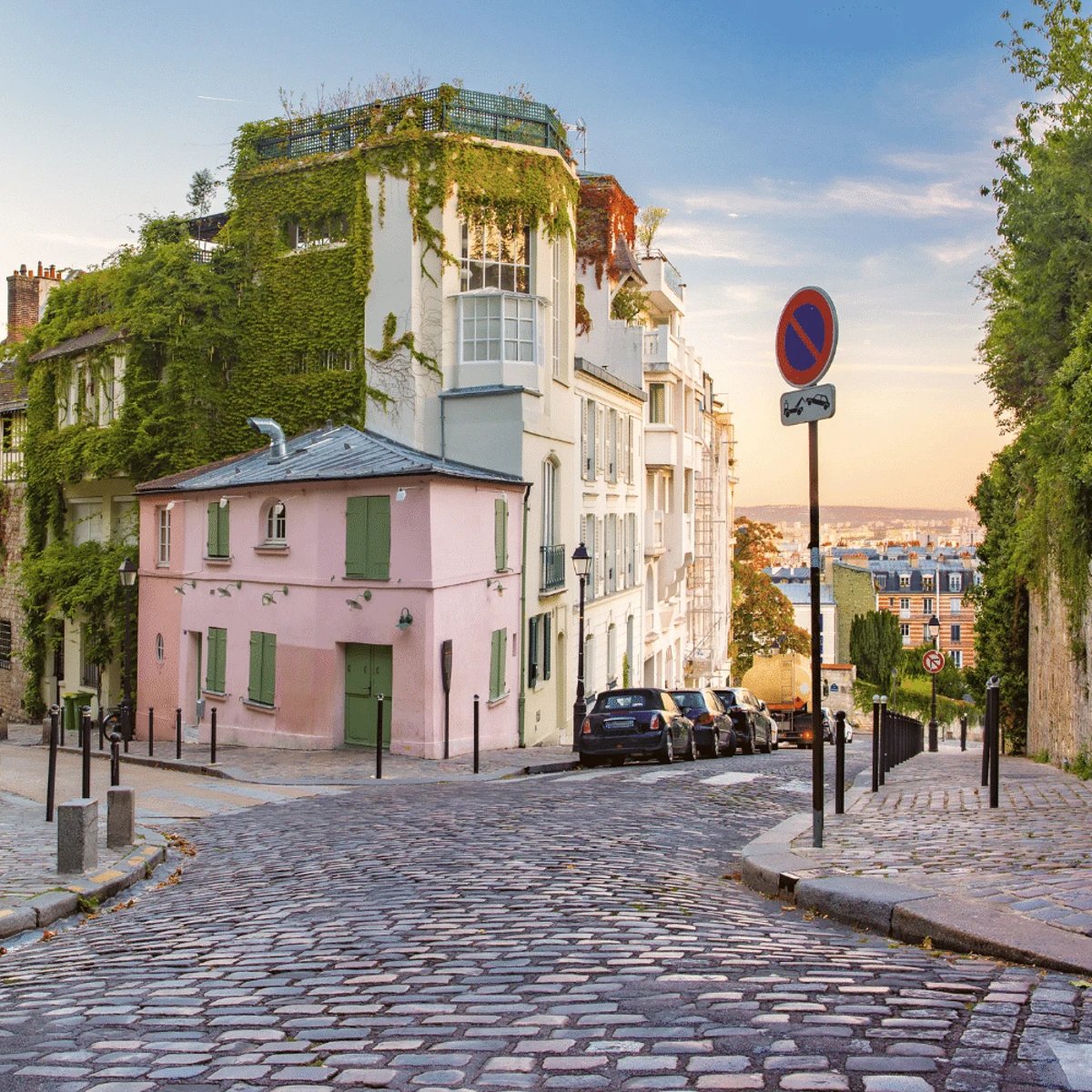 https://cdn.getyourguide.com/img/travel_guide/cc222a8575b5ebab4f45558a2cd88086.webp/original.jpg