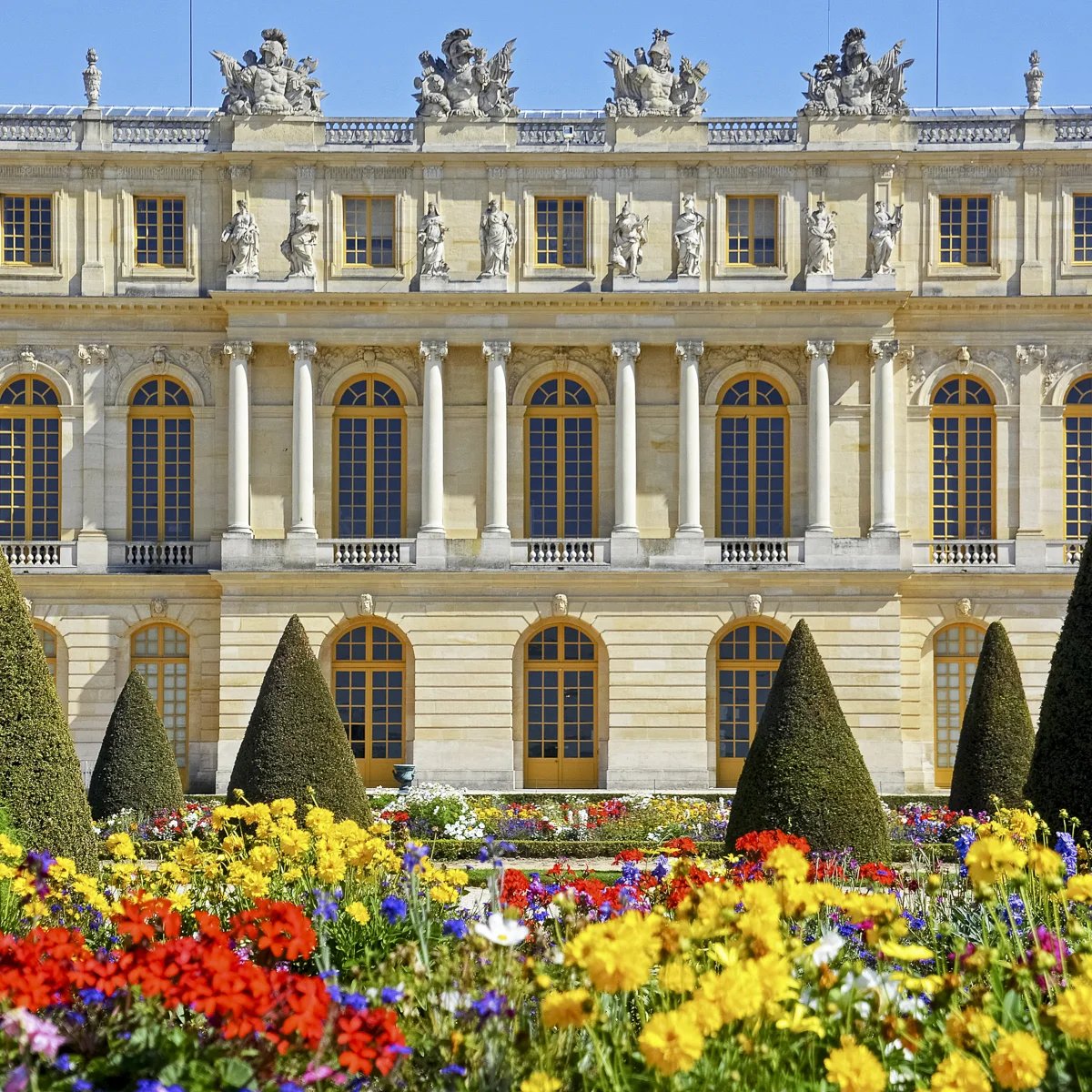 https://cdn.getyourguide.com/img/travel_guide/e0263d5548c0c5438935151c132bd5c9.webp/original.jpg