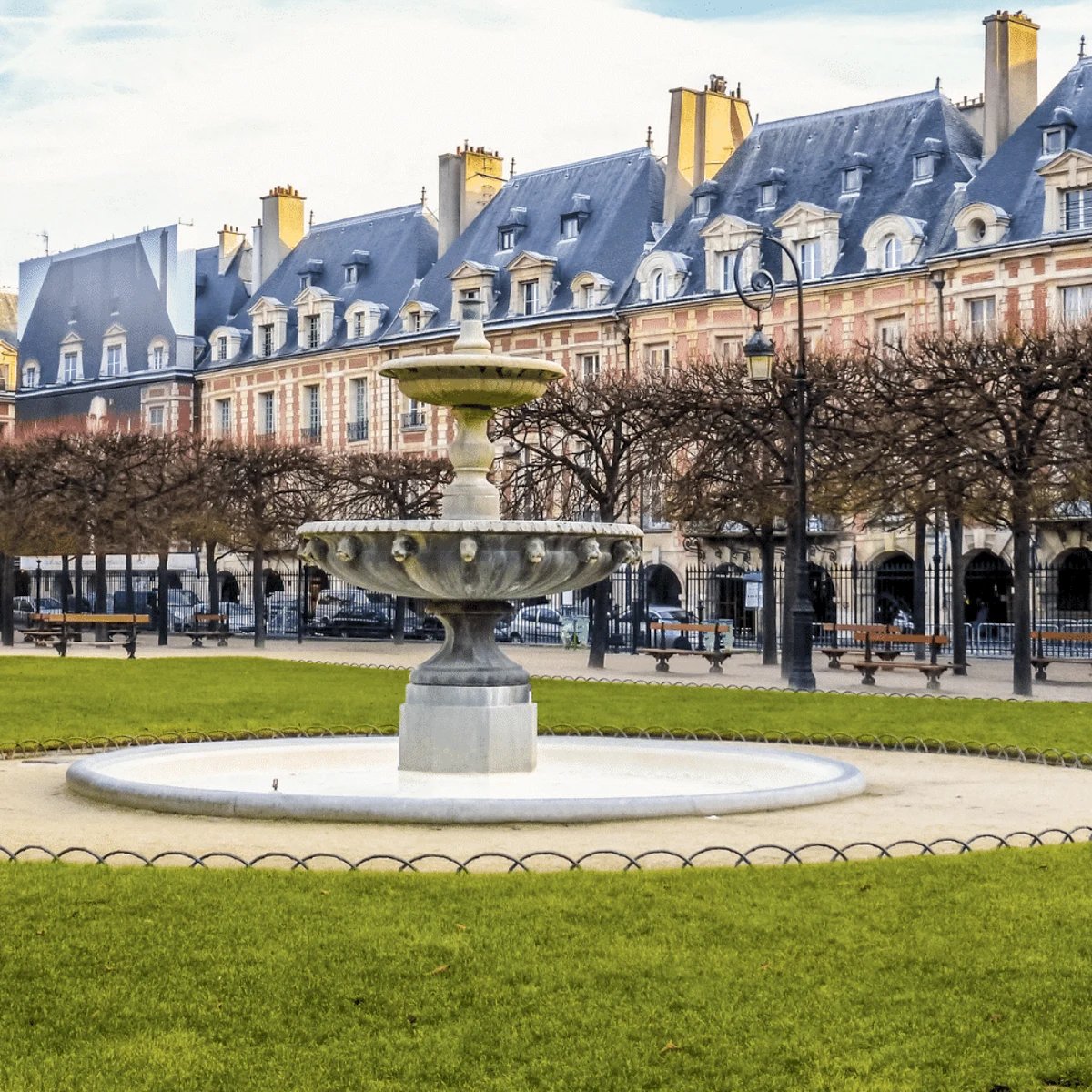 https://cdn.getyourguide.com/img/travel_guide/ea9aa0f90d91ef36f7bc7efd66017264.webp/original.jpg