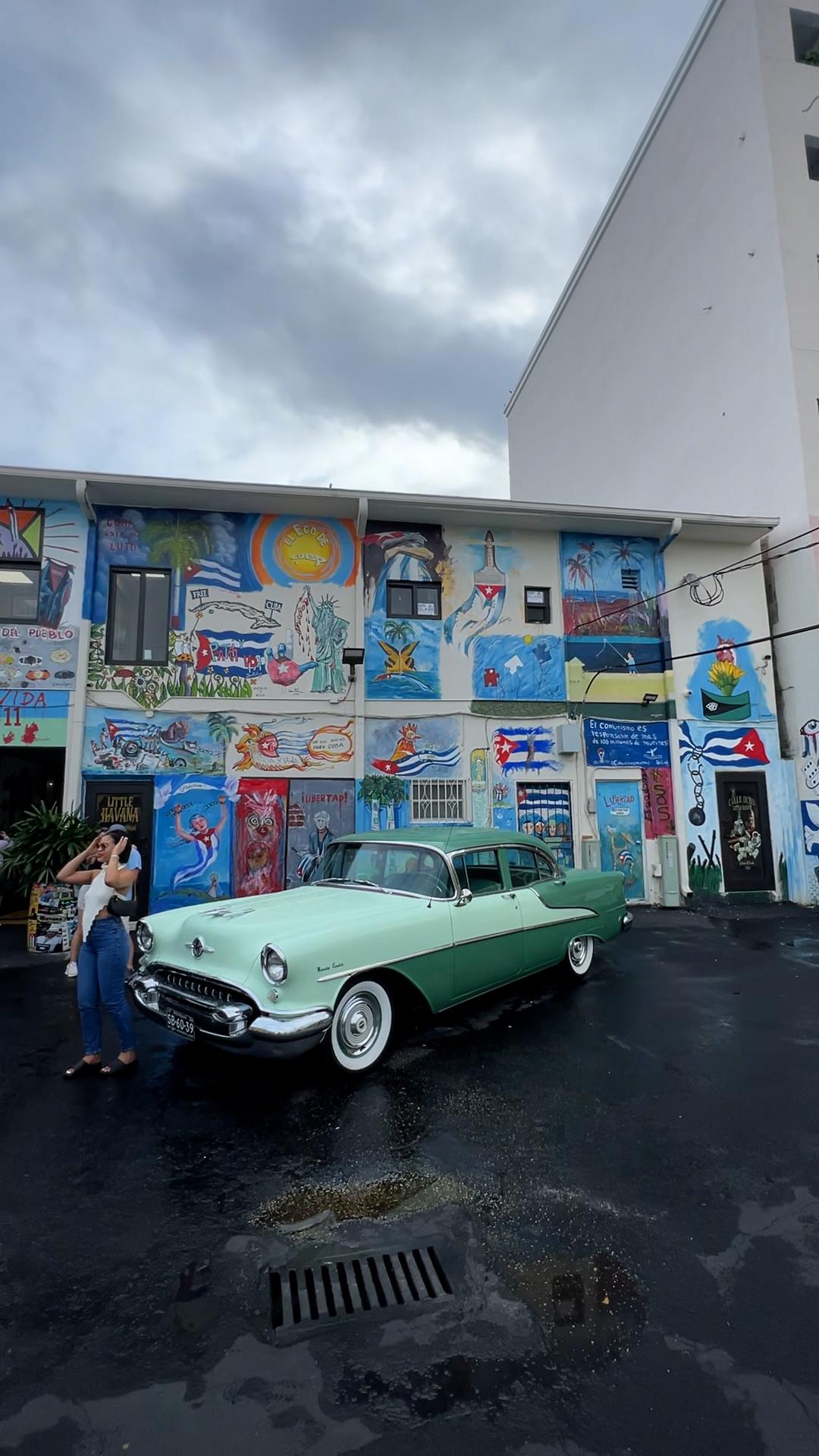 Miami, Little Havana Food Walking Tour with Tastings