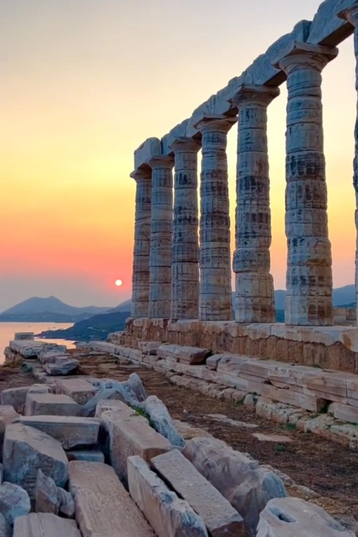 Romantic date ideas in Athens, from two locals who live there