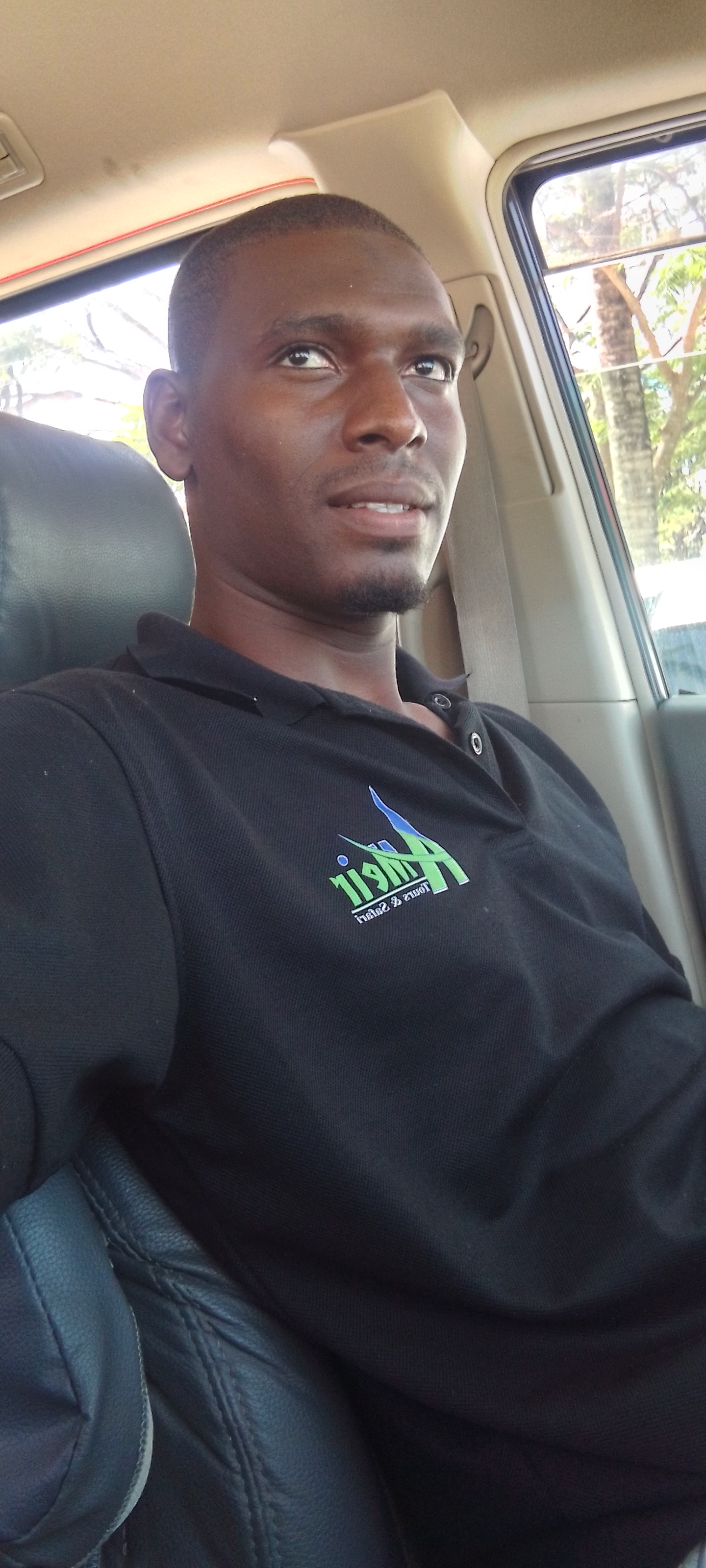 abdul-taxi-driver-getyourguide-supplier